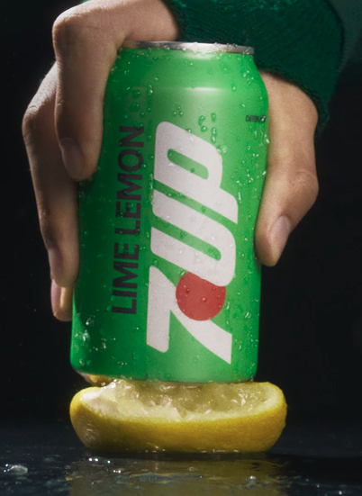 7UP lets the red dot break the green — photo 2