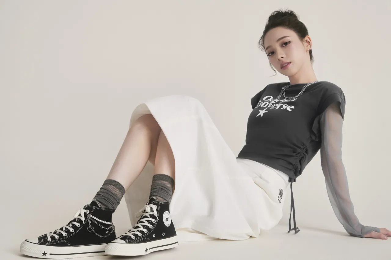 Converse learns the spotlight shapes the story — photo 5