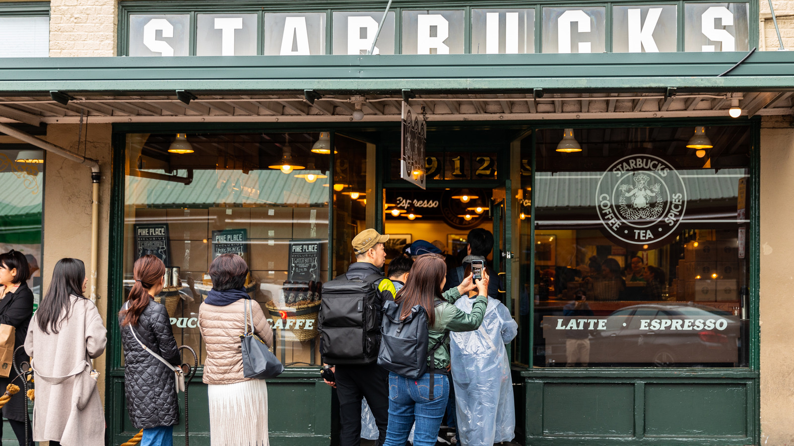 Starbucks Closes 250 More Stores, and Calls It Quality Control