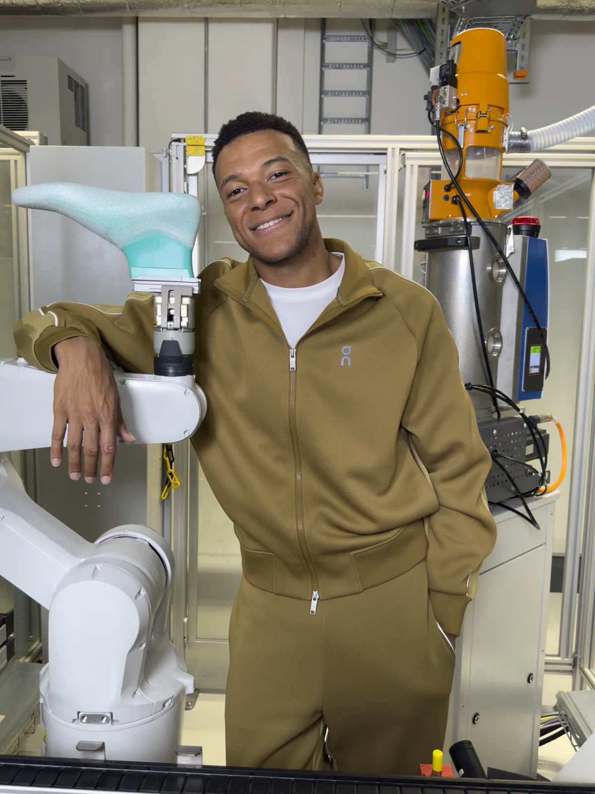 Mbappé trades Nike history for a stake in On’s future — photo 1