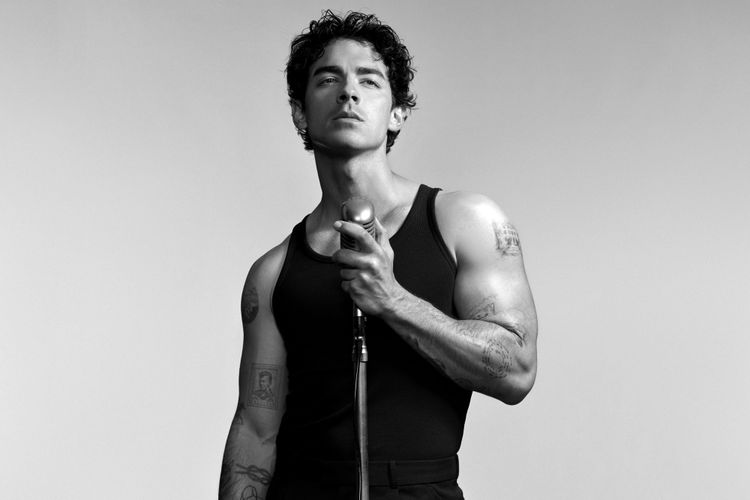 Kenneth Cole Puts Joe Jonas in an Off-Key Power Ballad and Calls It a Fragrance Launch