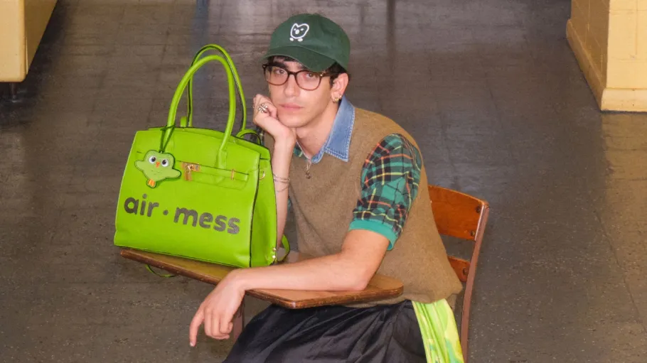 Duolingo Dresses You in the Words You Cannot Say — photo 2